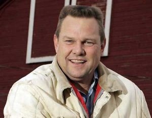 Why do we only see head shots of this guy?