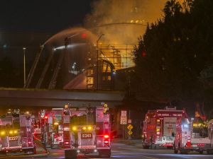 635536205744663791-AP-Los-Angeles-Apartment-Fire.1